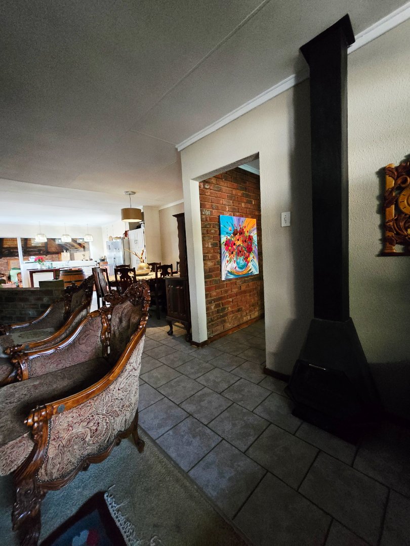  Bedroom Property for Sale in Flimieda North West